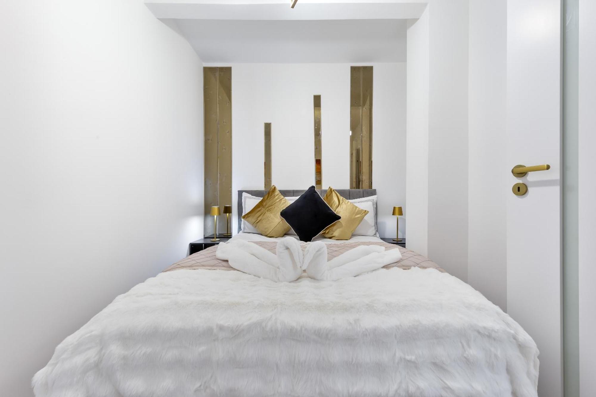 Billionaires 3 Bedroom Ultra Luxury Knightsbridge Hideaway By Harrods *