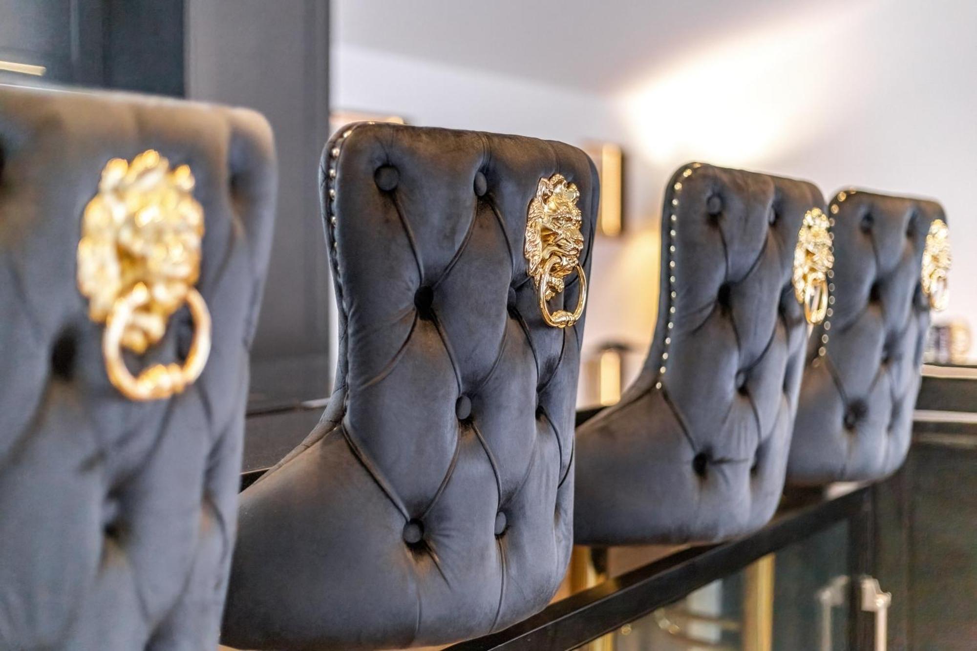 Billionaires 3 Bedroom Ultra Luxury Knightsbridge Hideaway By Harrods